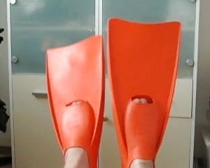 orange rubber flippers II - ich liebe Gummiflossen